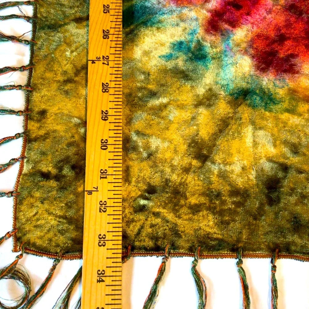 Velvet tye dye table cloth/ cover. 33